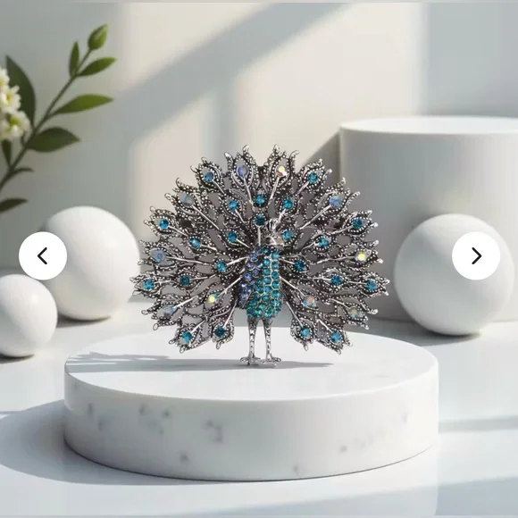Peacock Rhinestone Encrusted Brooch Modern New Silver Tone - Picture 5 of 5